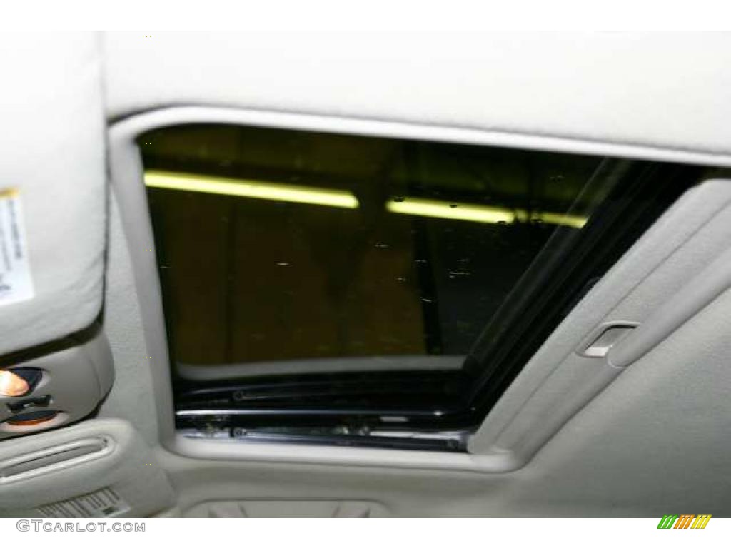 2003 Suburban 1500 LT 4x4 - Light Pewter Metallic / Gray/Dark Charcoal photo #15