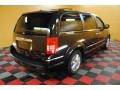2008 Brilliant Black Crystal Pearlcoat Chrysler Town & Country Limited  photo #4