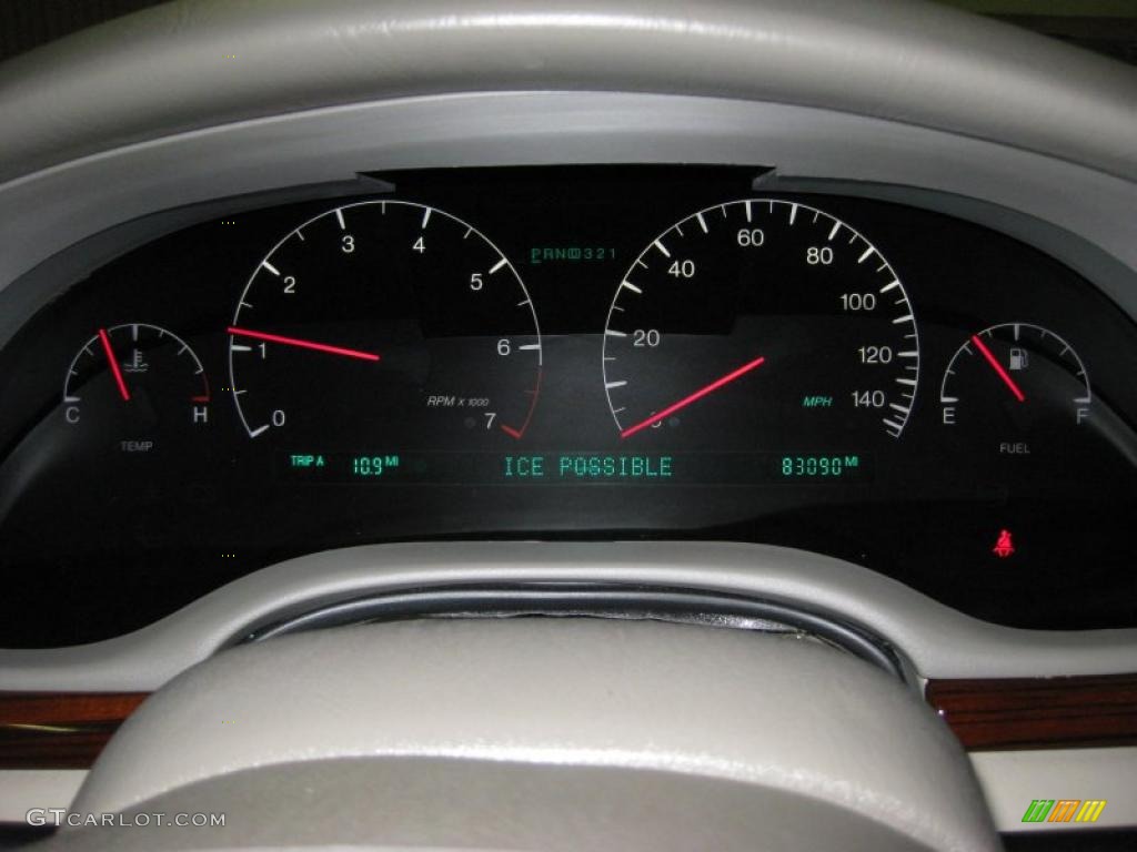 2003 Cadillac Seville STS Gauges Photos