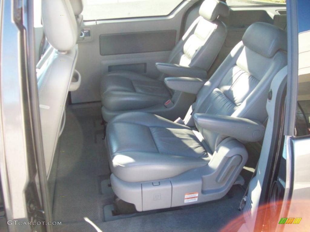 Flint Grey Interior 2005 Ford Freestar Limited Photo #43055212