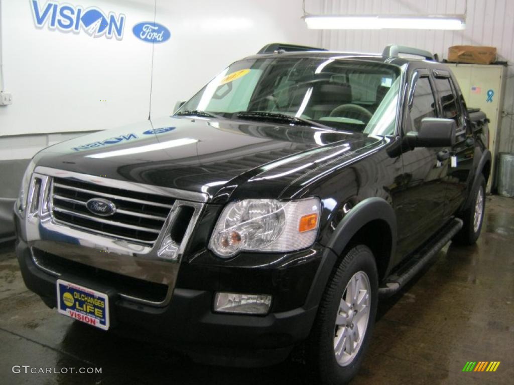 Black Ford Explorer Sport Trac