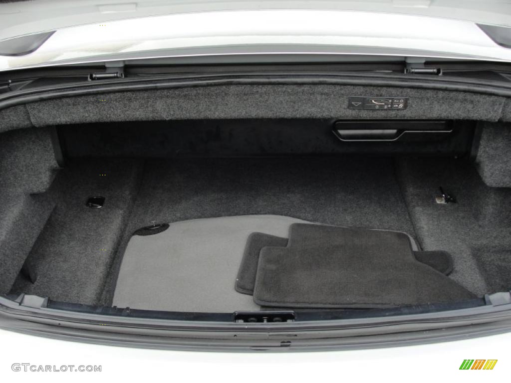 2004 BMW 6 Series 645i Convertible Trunk Photo #43059248