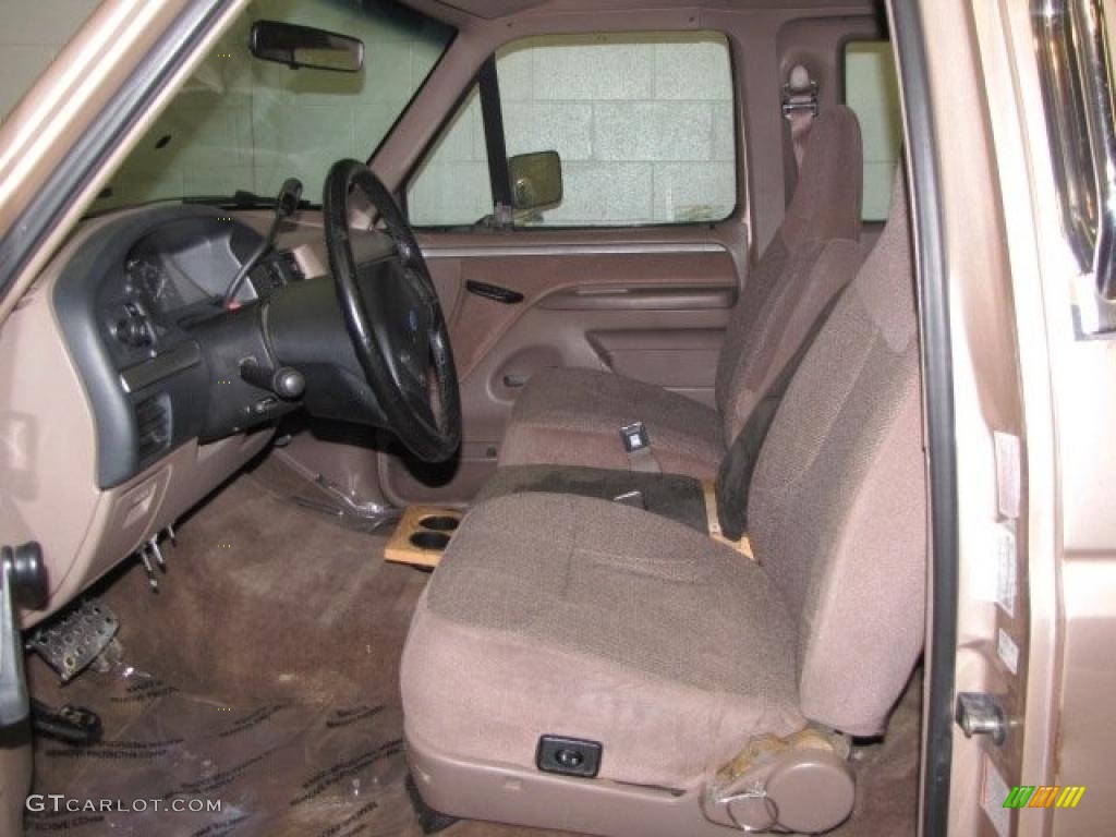Tan Interior 1993 Ford F150 XLT Extended Cab 4x4 Photo #43064920
