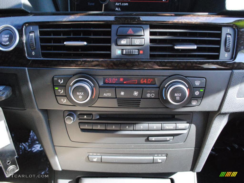 2009 BMW M3 Sedan Controls Photo #43065624