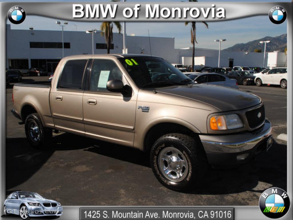 2001 F150 XLT SuperCrew 4x4 - Arizona Beige Metallic / Medium Parchment photo #1