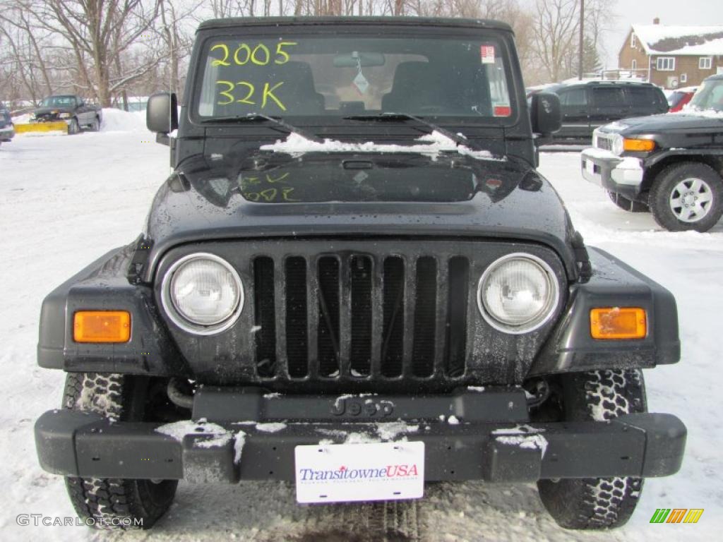 2005 Wrangler X 4x4 - Black / Dark Slate Gray photo #14