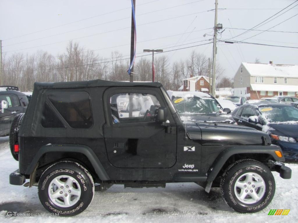 2005 Wrangler X 4x4 - Black / Dark Slate Gray photo #16