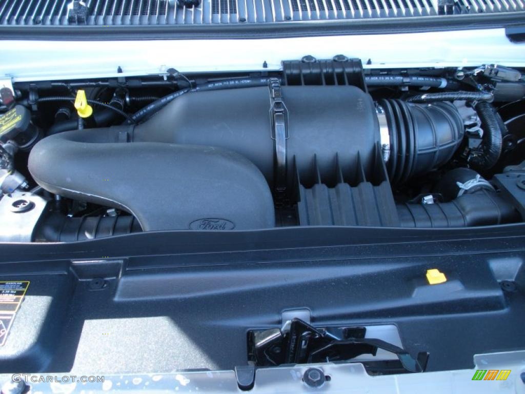 2011 Ford E Series Van E350 XLT Extended Passenger 5.4 Liter SOHC 16-Valve Triton V8 Engine Photo #43070897