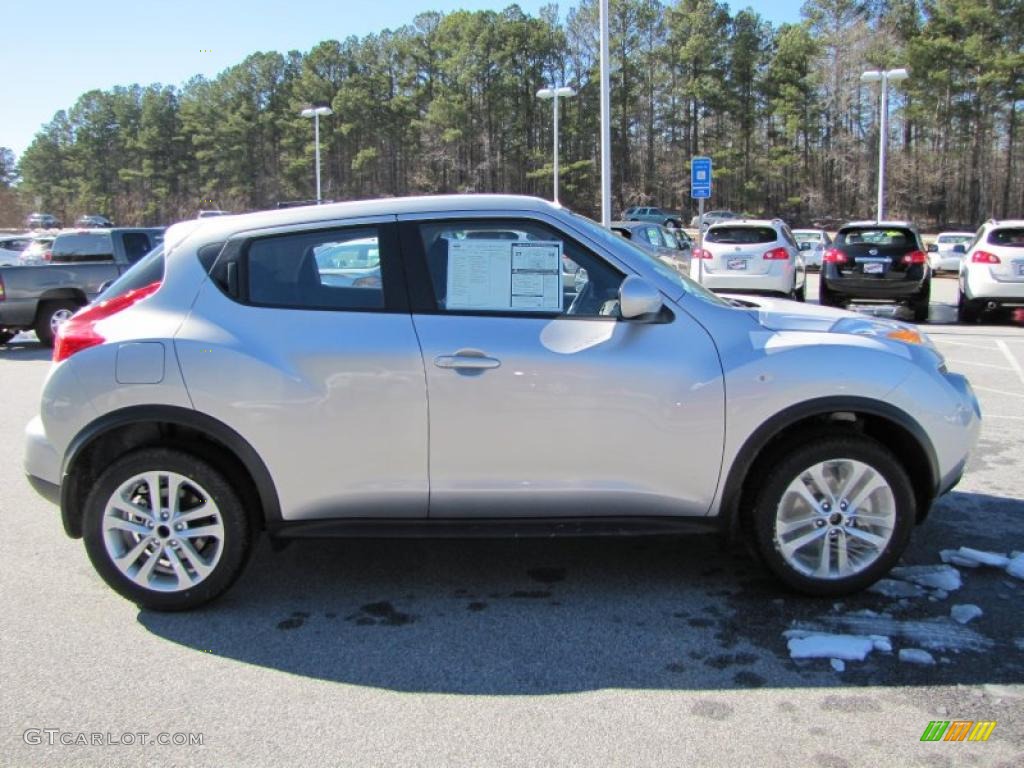 Chrome Silver 2011 Nissan Juke S Exterior Photo #43072450