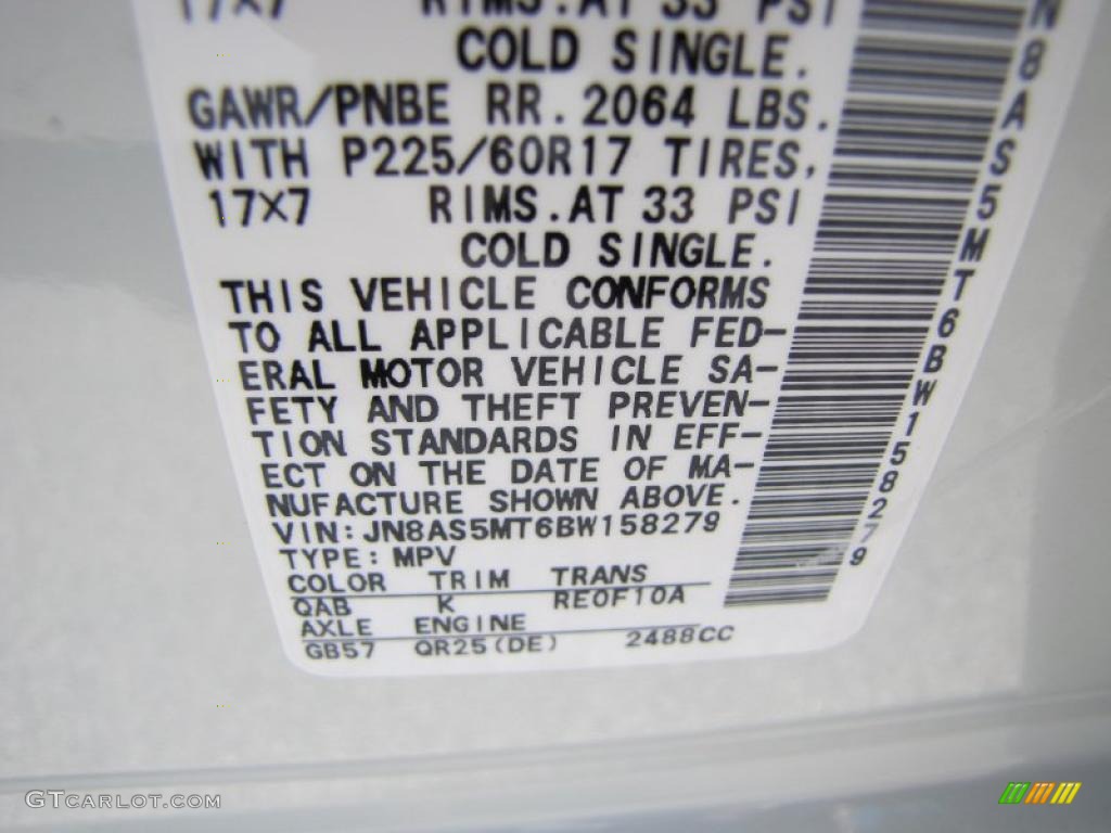 2011 Rogue SV - Pearl White / Gray photo #22