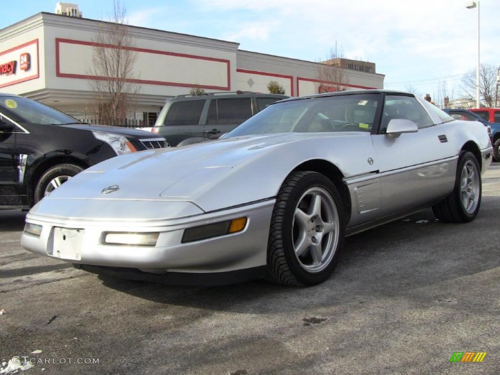 Sebring Silver Metallic 1996 Chevrolet Corvette Coupe Exterior Photo #43073194