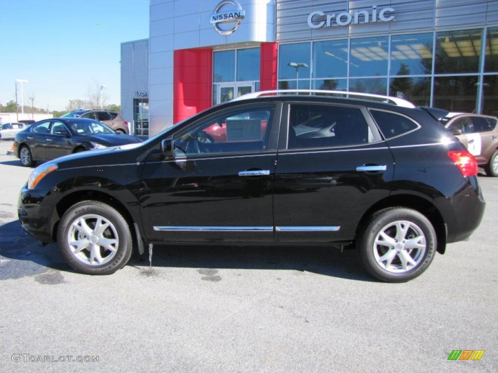 2011 Rogue S - Wicked Black / Black photo #2