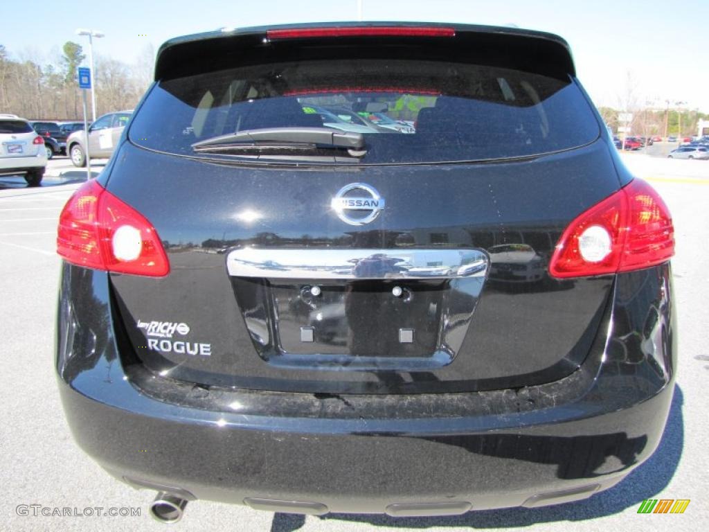 2011 Rogue S - Wicked Black / Black photo #4