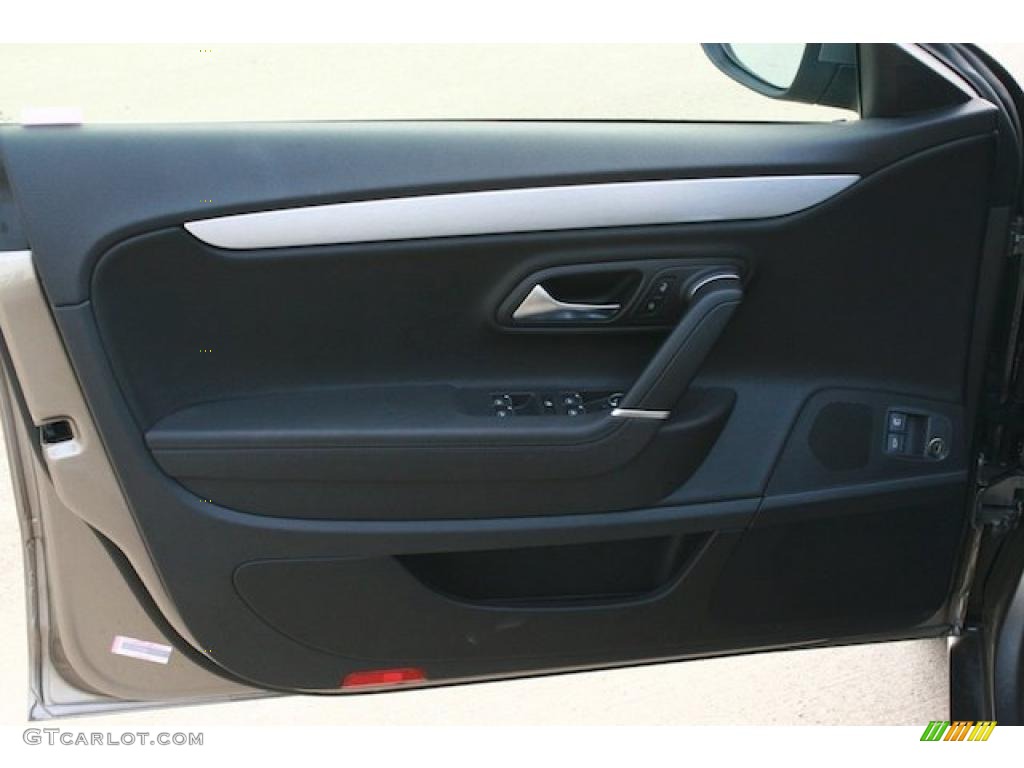 2011 Volkswagen CC Lux Black Door Panel Photo #43078263