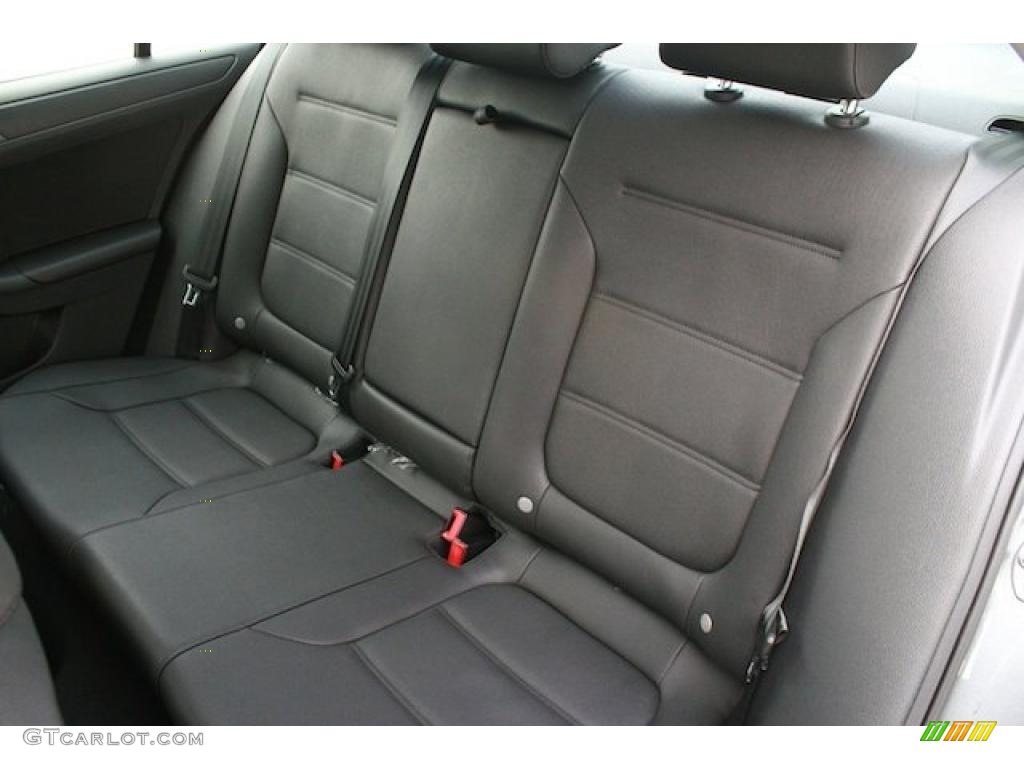2011 Jetta SE Sedan - Platinum Gray Metallic / Titan Black photo #14