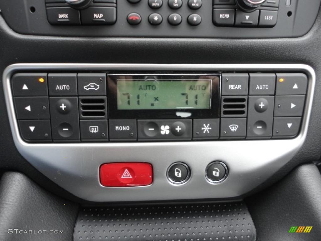 2011 Maserati GranTurismo S Automatic Controls Photo #43081974