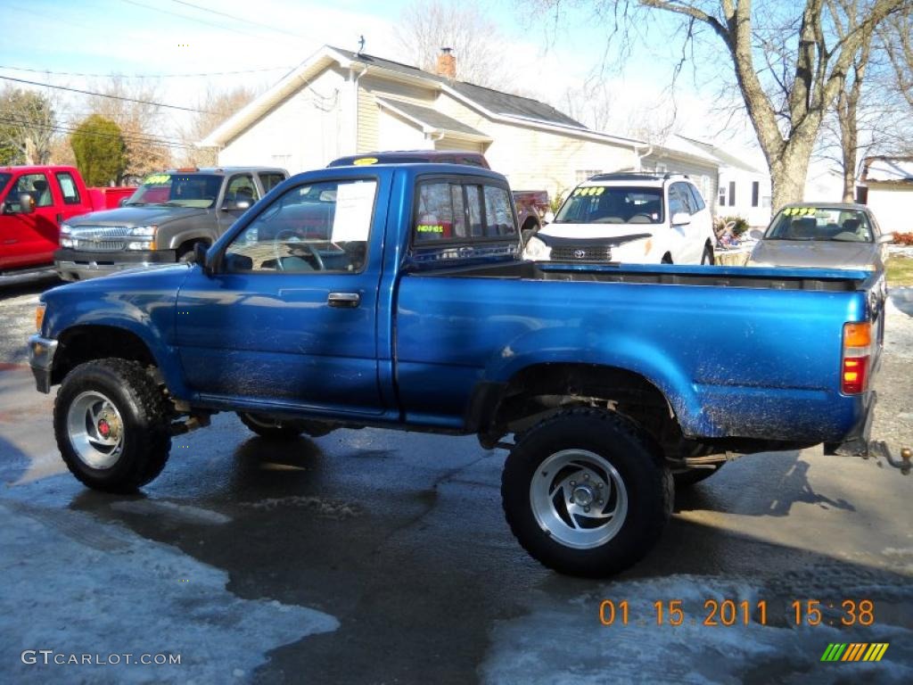 1993 Pickup Deluxe Regular Cab 4x4 - Blue Pearl Metallic / Gray photo #4