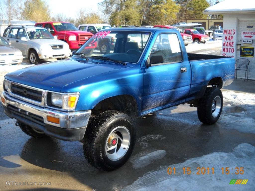 1993 Pickup Deluxe Regular Cab 4x4 - Blue Pearl Metallic / Gray photo #7