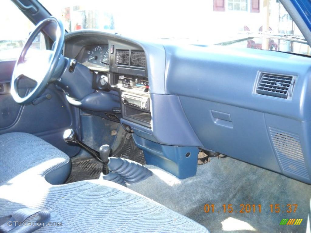 Gray Interior 1993 Toyota Pickup Deluxe Regular Cab 4x4