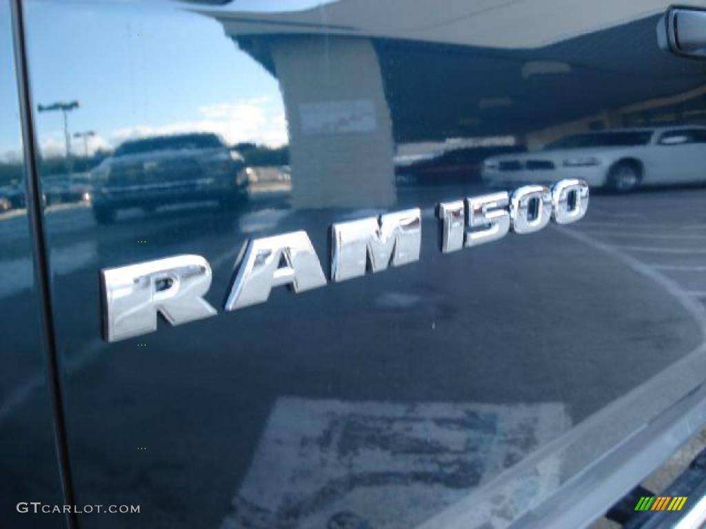 2011 Ram 1500 SLT Outdoorsman Crew Cab 4x4 - Hunter Green Pearl / Dark Slate Gray/Medium Graystone photo #13