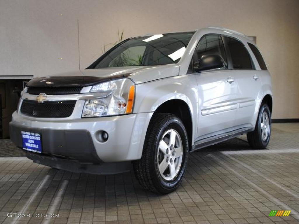 2005 Equinox LT - Galaxy Silver Metallic / Light Gray photo #2