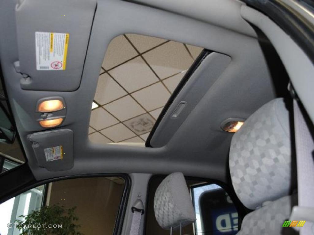 2005 Equinox LT - Galaxy Silver Metallic / Light Gray photo #15