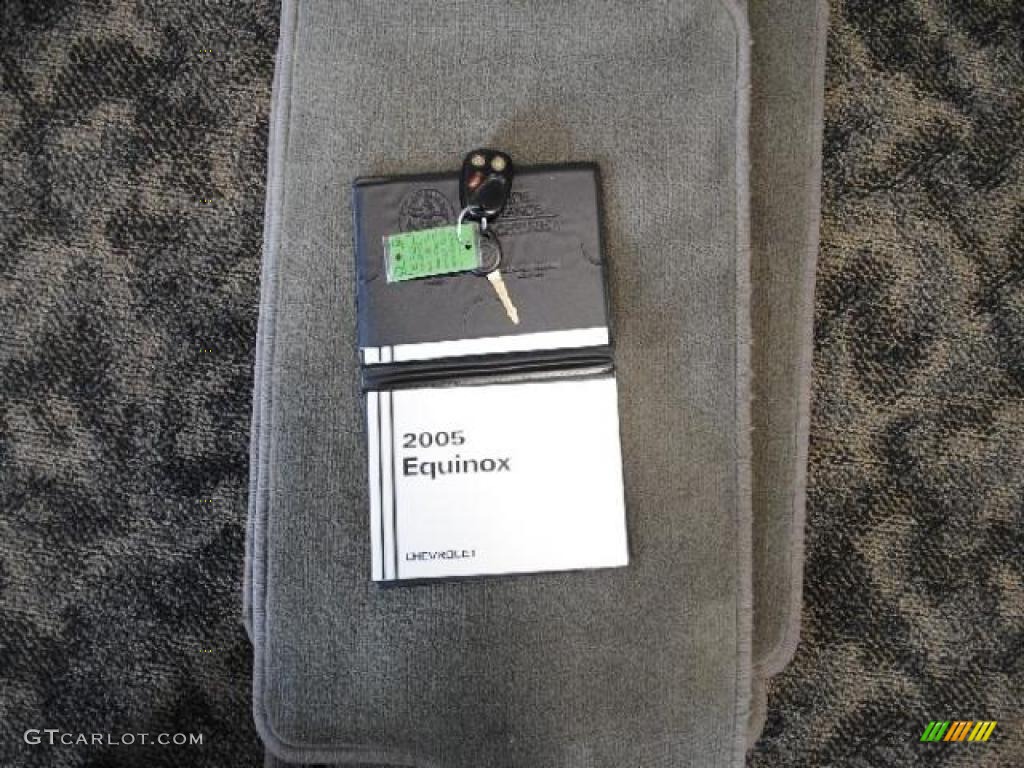 2005 Equinox LT - Galaxy Silver Metallic / Light Gray photo #46
