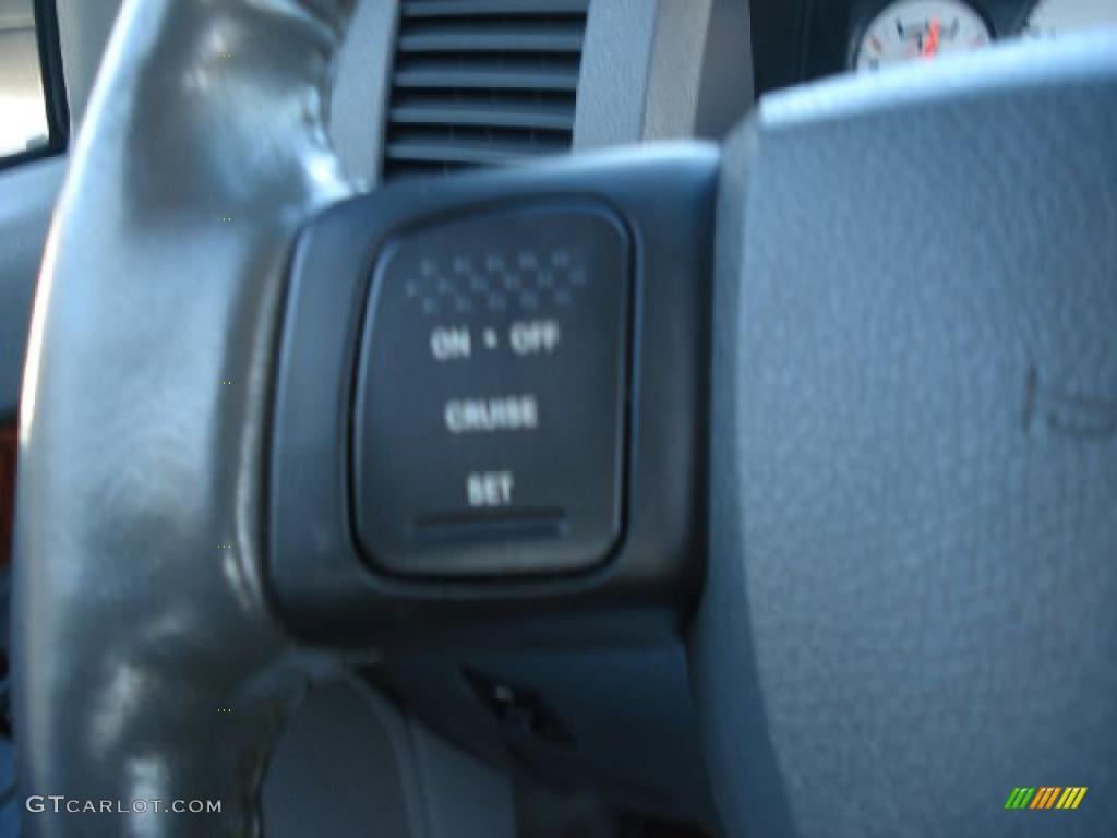 2006 Ram 2500 SLT Quad Cab 4x4 - Black / Medium Slate Gray photo #19