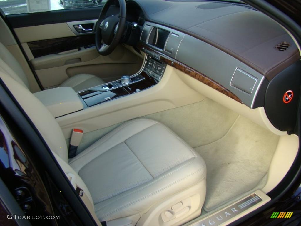 Barley Beige/Truffle Brown Interior 2011 Jaguar XF Premium Sport Sedan Photo #43091484