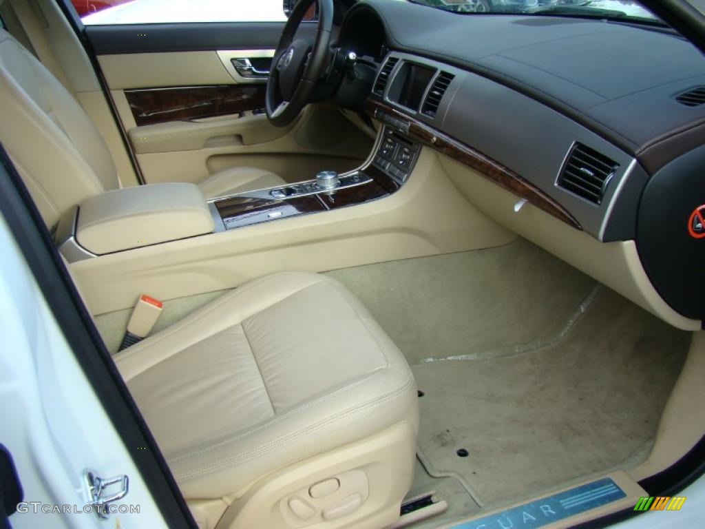 Barley Beige/Truffle Brown Interior 2011 Jaguar XF Sport Sedan Photo #43091916