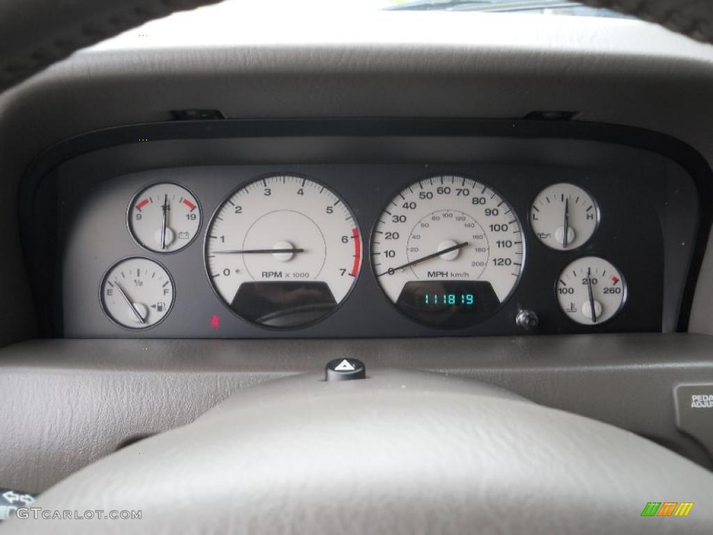 2003 Grand Cherokee Limited - Light Pewter Metallic / Sandstone photo #19