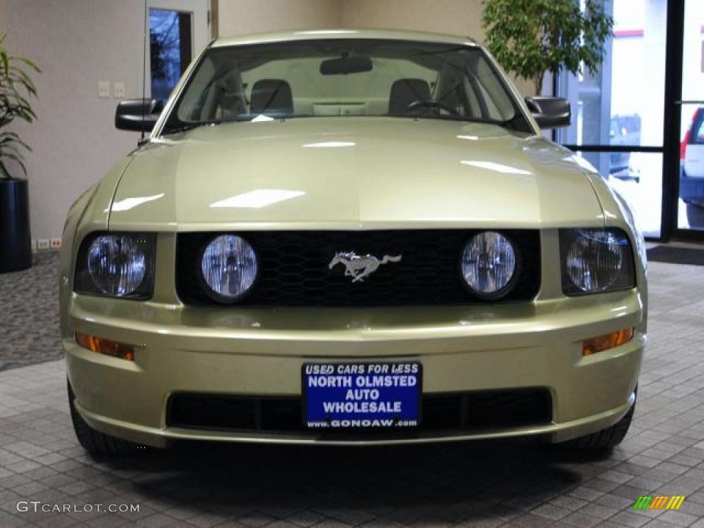 2006 Mustang GT Premium Coupe - Legend Lime Metallic / Light Parchment photo #15