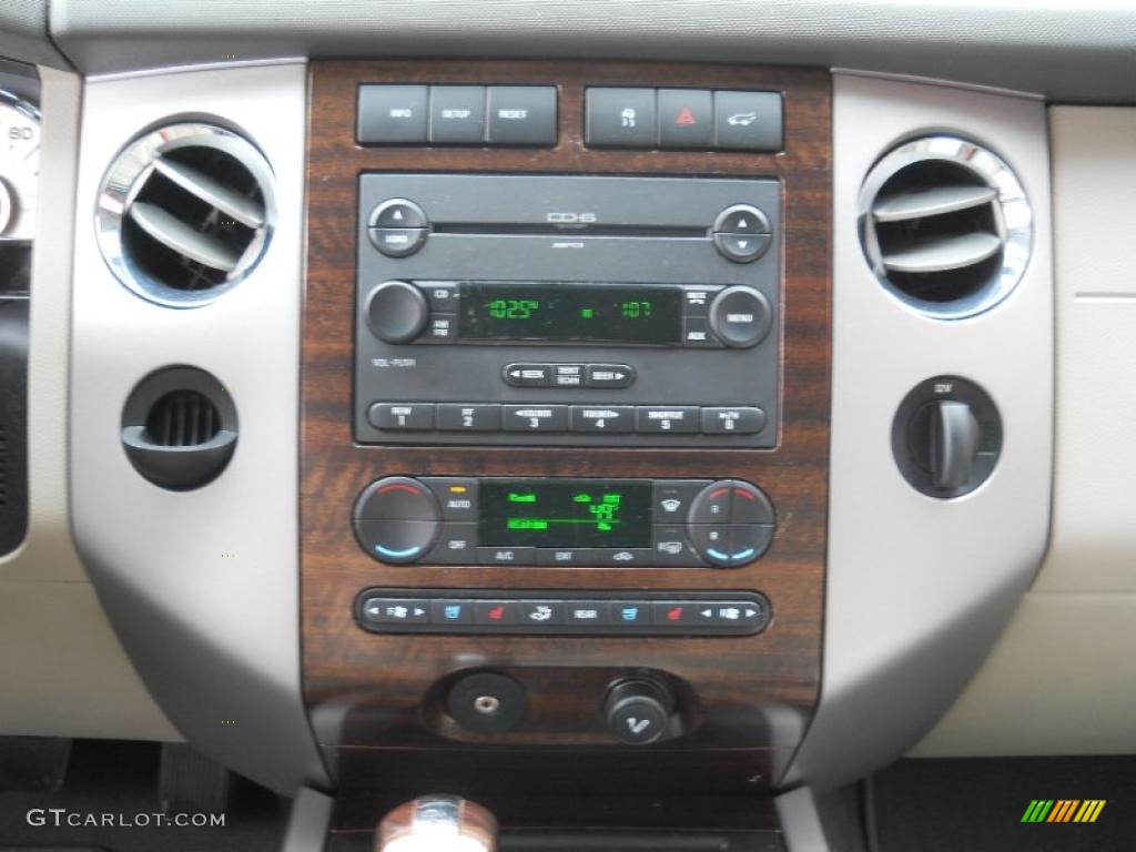 2007 Ford Expedition Limited Controls Photo #43096324