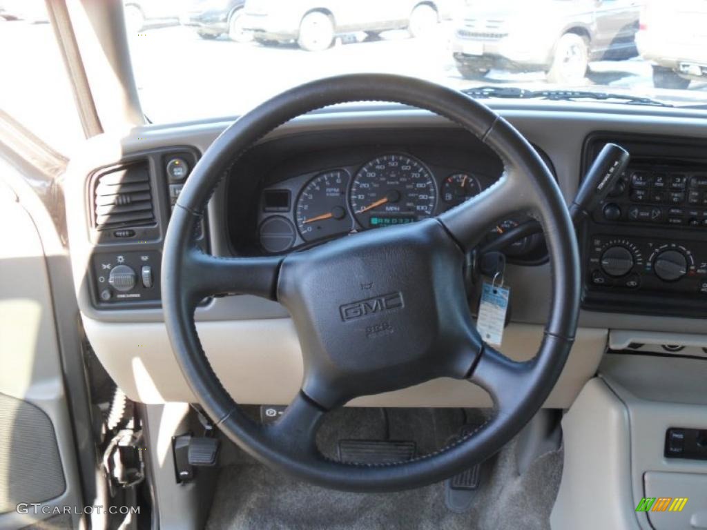 2002 GMC Yukon SLT 4x4 Pewter/Shale Steering Wheel Photo #43098632
