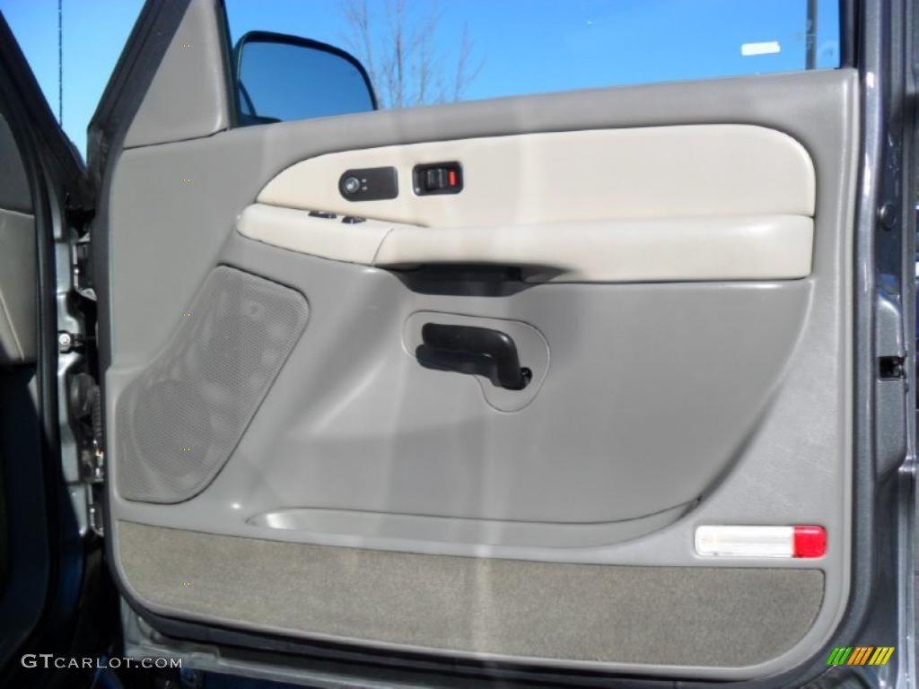 2002 GMC Yukon SLT 4x4 Pewter/Shale Door Panel Photo #43098736