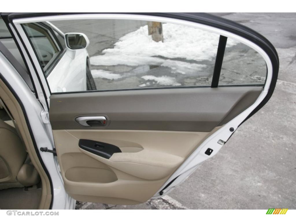 2007 Civic LX Sedan - Taffeta White / Ivory photo #14
