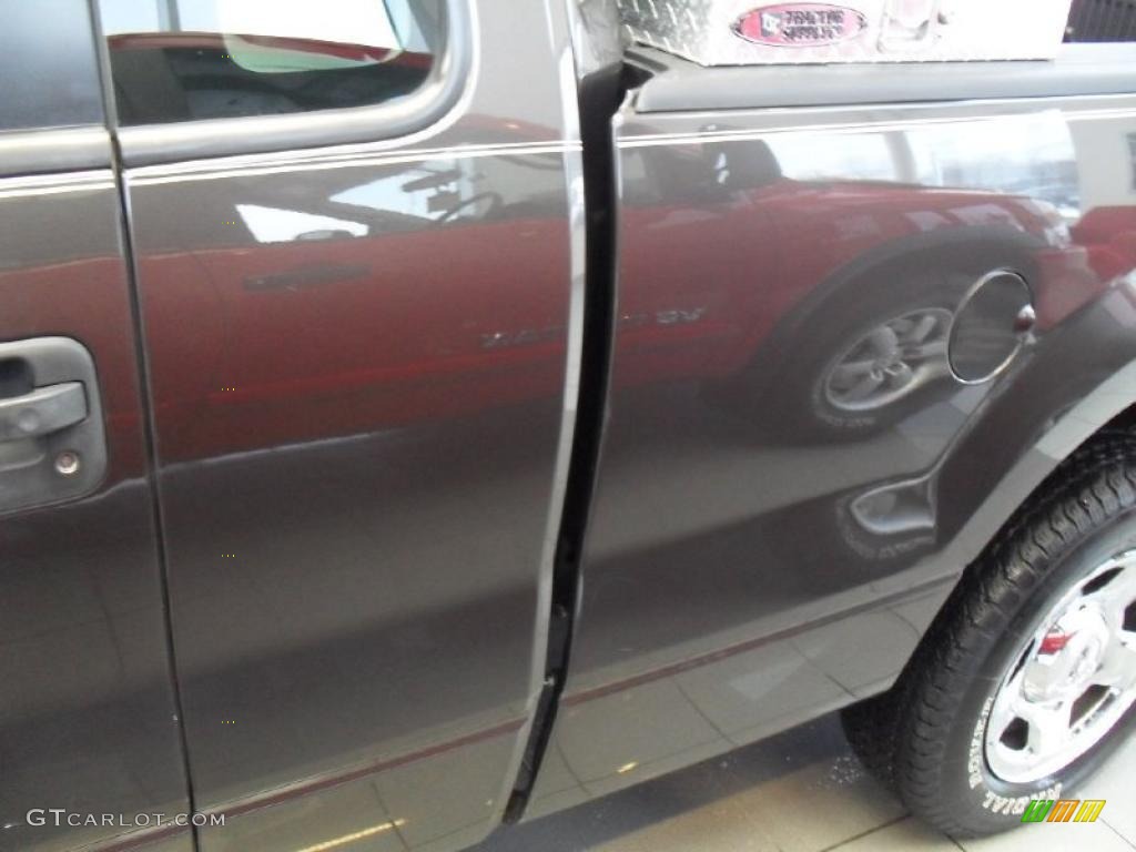 2005 F150 STX Regular Cab - Dark Shadow Grey Metallic / Medium Flint/Dark Flint Grey photo #4