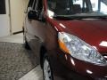 2007 Salsa Red Pearl Toyota Sienna LE  photo #11