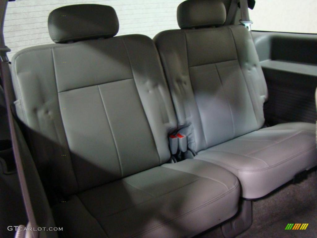 Light Gray Interior 2006 GMC Envoy XL Denali 4x4 Photo #43107860