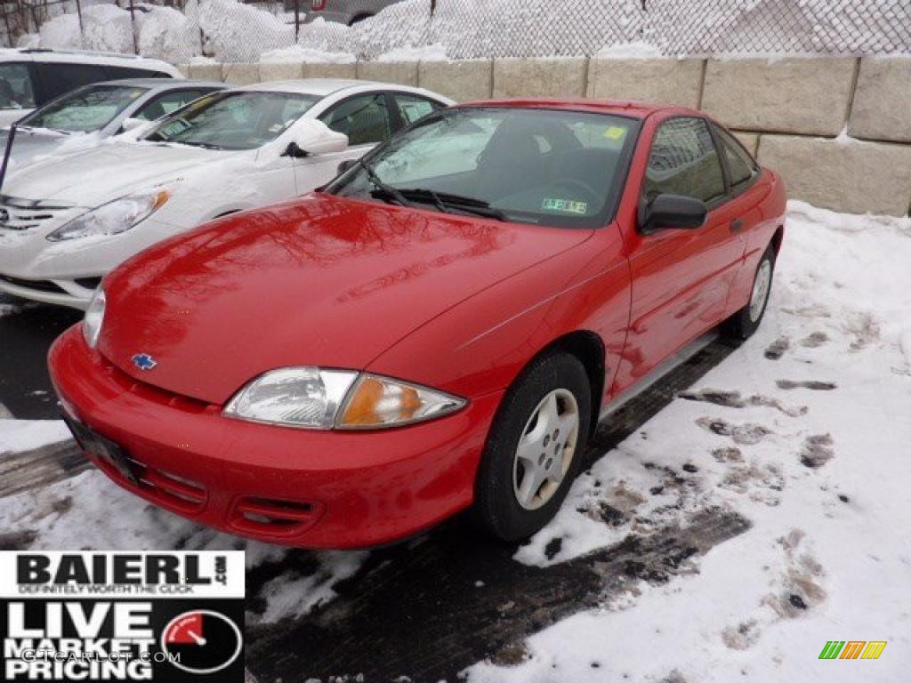 2002 Cavalier Coupe - Bright Red / Graphite photo #3