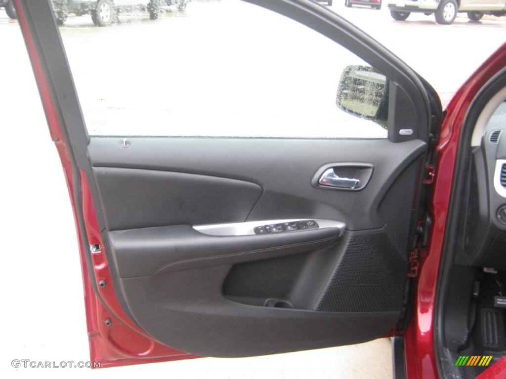 2011 Dodge Journey Mainstreet Black/Light Frost Beige Door Panel Photo #43113529