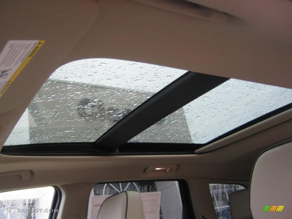 2011 Jeep Grand Cherokee Overland Sunroof Photo #43118657