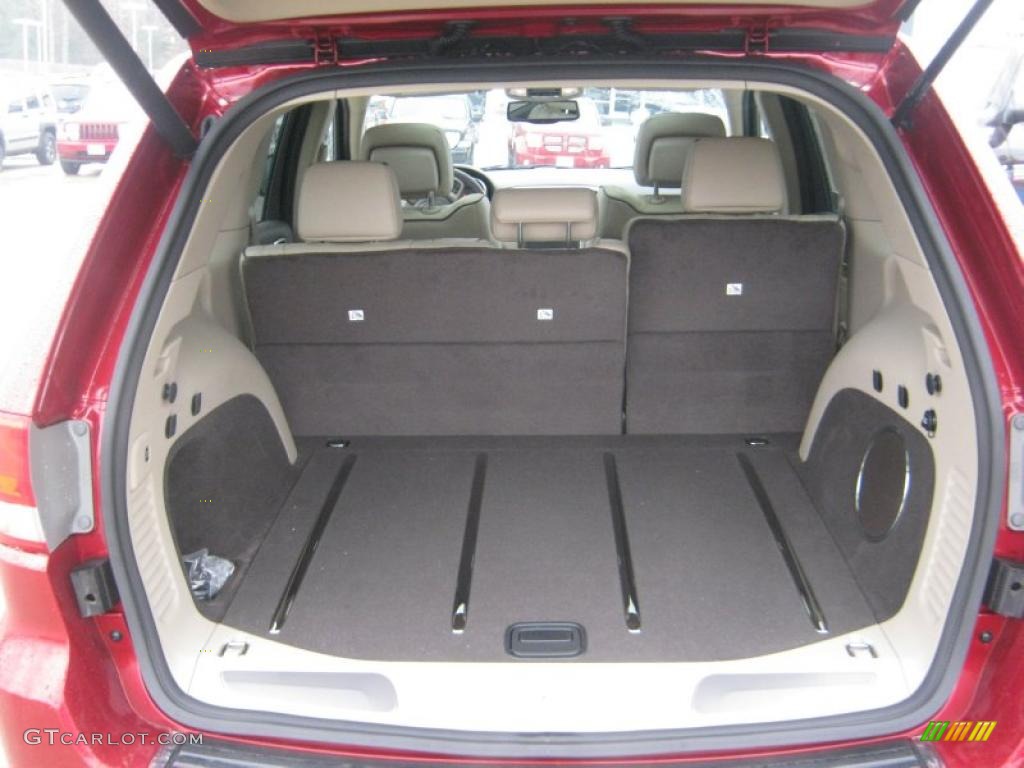 2011 Jeep Grand Cherokee Overland Trunk Photo #43118797