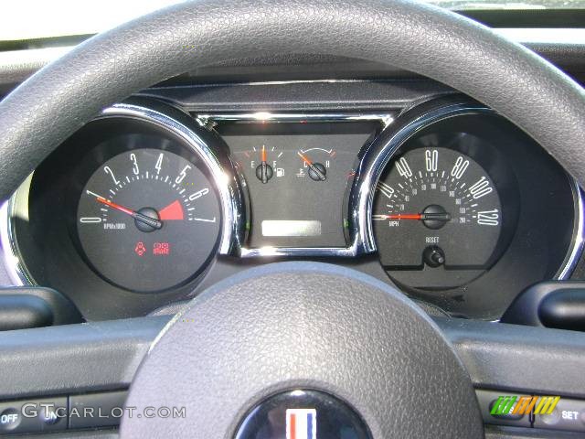 2007 Mustang V6 Deluxe Convertible - Vista Blue Metallic / Light Graphite photo #27