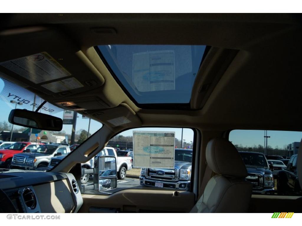 2011 F450 Super Duty Lariat Crew Cab 4x4 Dually - White Platinum Metallic Tri-Coat / Adobe photo #32
