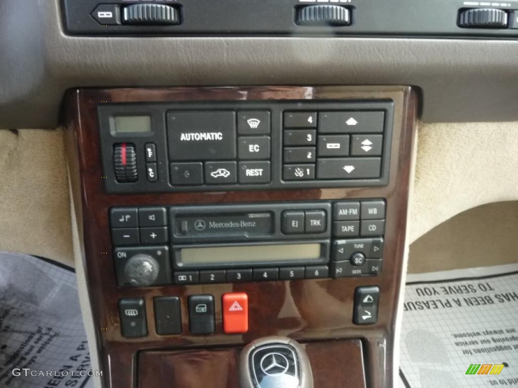1996 Mercedes-Benz SL 320 Roadster Controls Photos