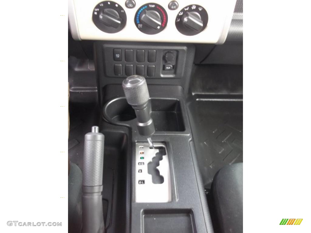 2008 Toyota FJ Cruiser Standard FJ Cruiser Model 5 Speed Automatic Transmission Photo #43137371