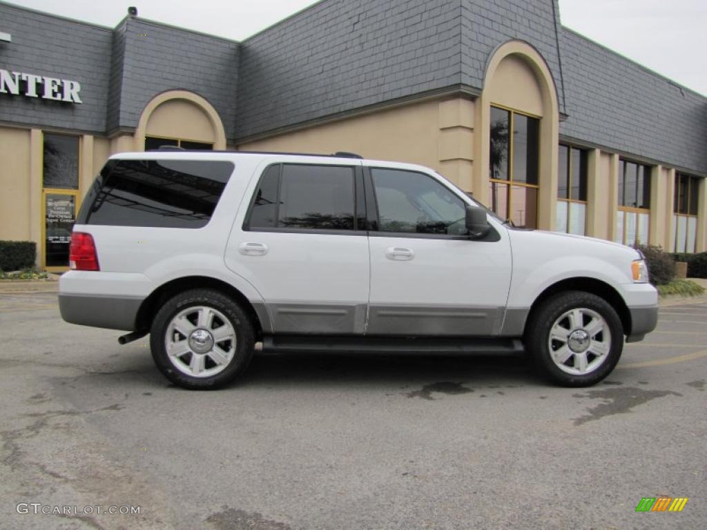 Oxford White 2003 Ford Expedition XLT Exterior Photo #43138959