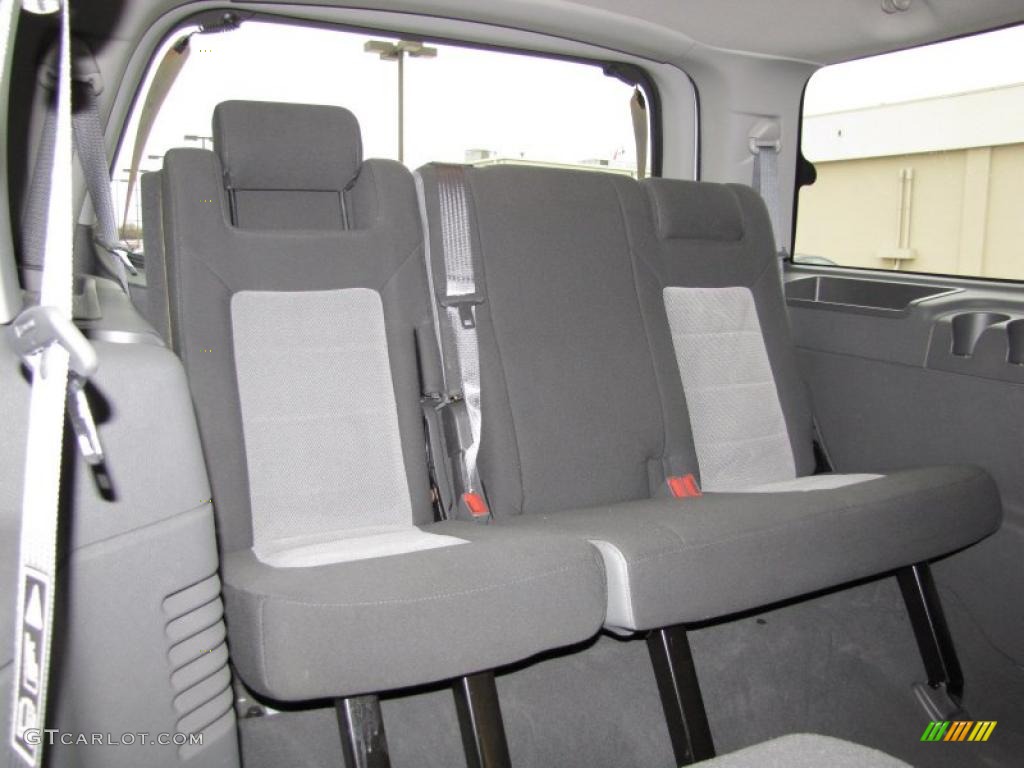 2003 Expedition XLT - Oxford White / Flint Grey photo #11