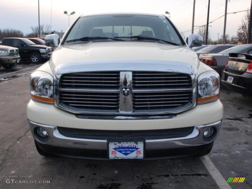 2006 Ram 1500 SLT Quad Cab - Bright White / Medium Slate Gray photo #7